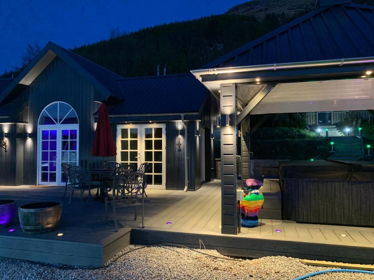 Little Fox Lodge Luxury Hideaway With Hot Tub Glencoe Near Fortwilliam (Adults Only) Exteriör bild